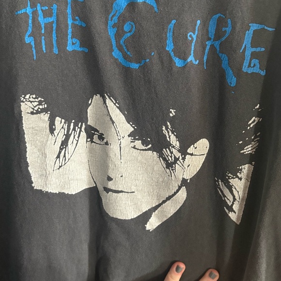 UO The Cure T-Shirt - Picture 3 of 4